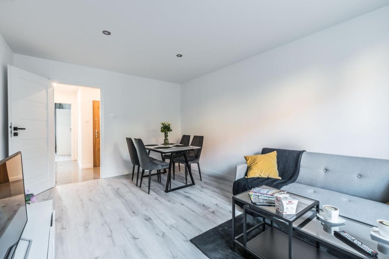 Theatre Apartment - Apartament Przy Rynku W Glogowie Екстериор снимка